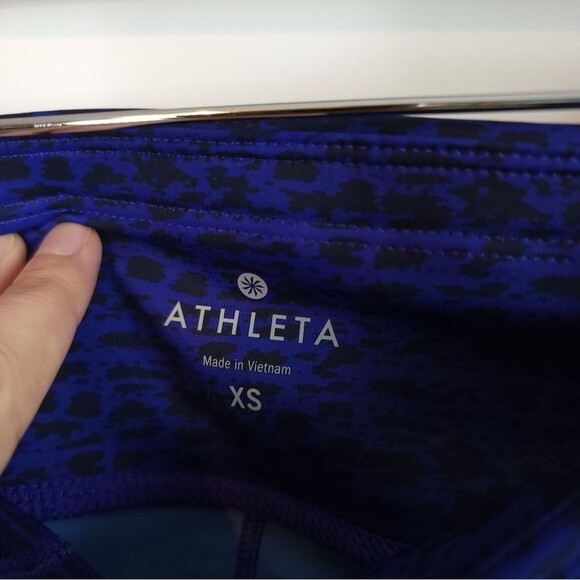 Athleta Leggings Camo 7/8 SonarTight Wicking Breathable Reflective NWT - Picture 8 of 10
